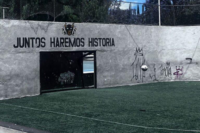 Imagen: Pobladores de Actopan exponen grafitis en la barda del exconvento