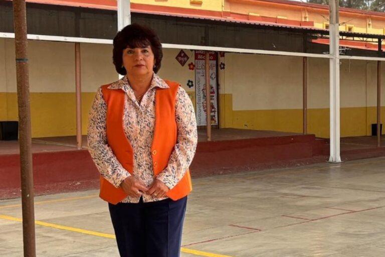 Imagen: Directora de Atotonilco el Grande: “Soy orgullosamente maestra por vocación”