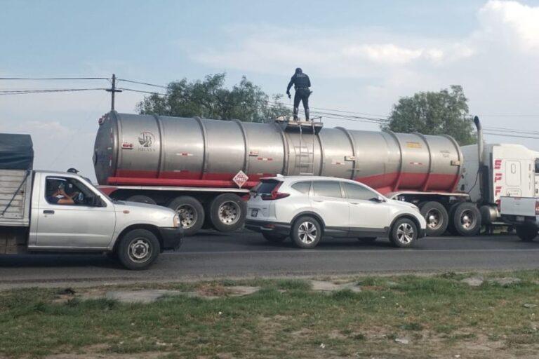 Imagen: Pipa se niega a detenerse y genera persecución en la México-Pachuca