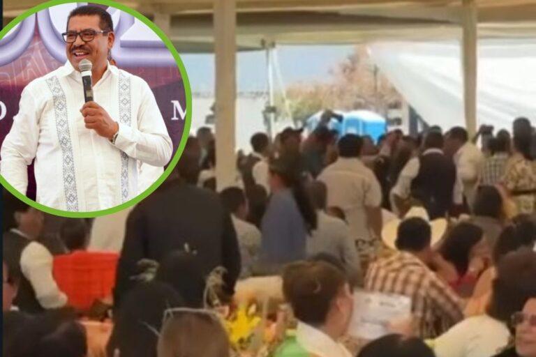 Imagen: Said Vargas es abucheado por el gremio durante evento de Día del Maestro en Progreso