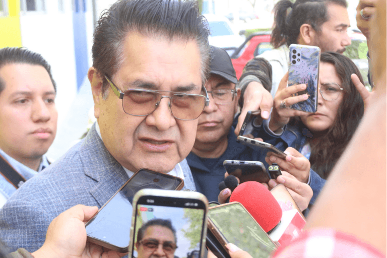 Imagen: Guillermo Olivares minimiza caso de alcaldesa retenida en Yahualica