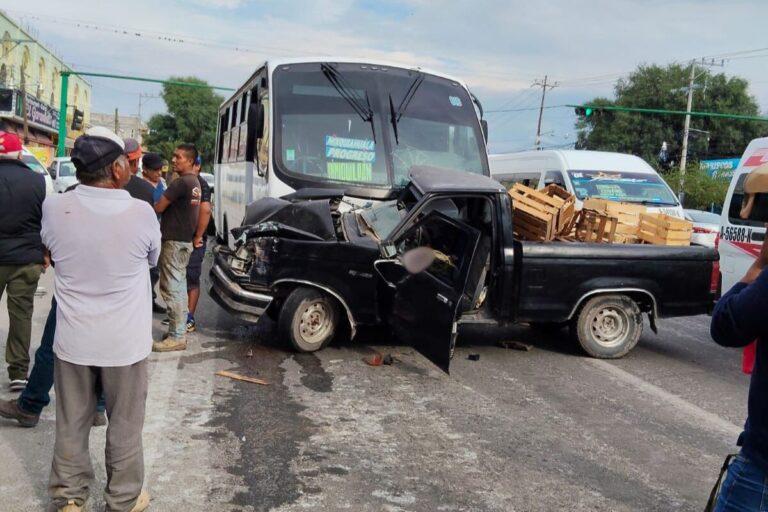 Imagen: Accidente en Ixmiquilpan: Unidad de transporte público se ve involucrada