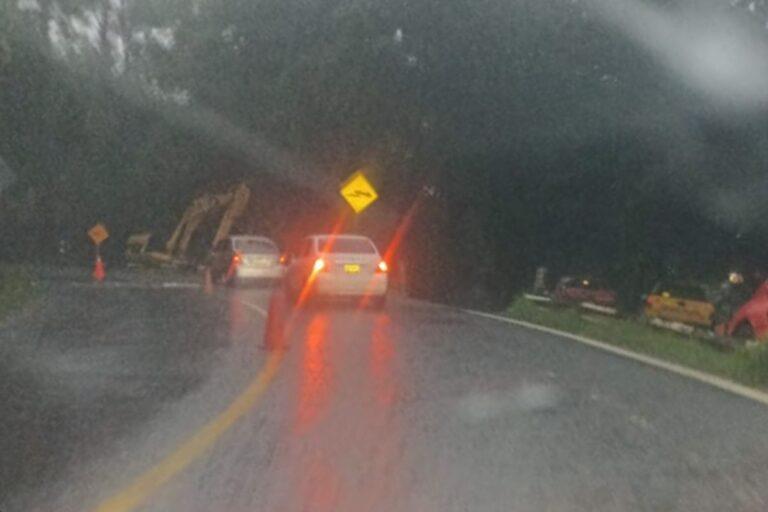Imagen: Carretera México-Tampico sufre afectaciones por las lluvias, en Metztitlán