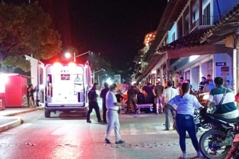 Imagen: Mujer resulta lesionada tras un choque de motociclistas en el centro de Huejutla