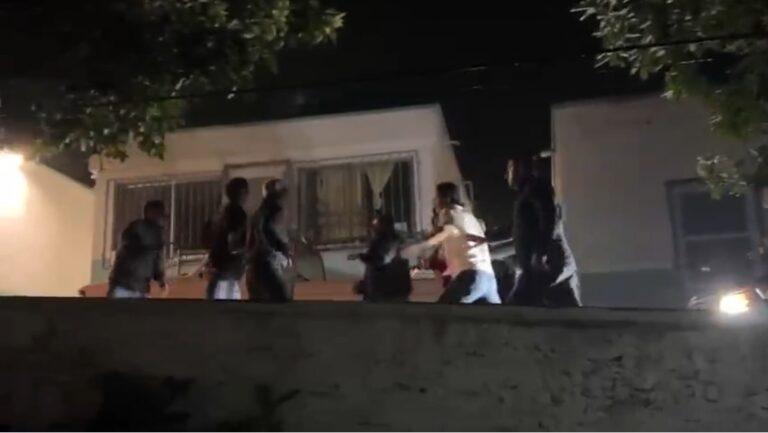 Imagen: Pelea frente a centro de salud en Tianguistengo desata alarma entre vecinos
