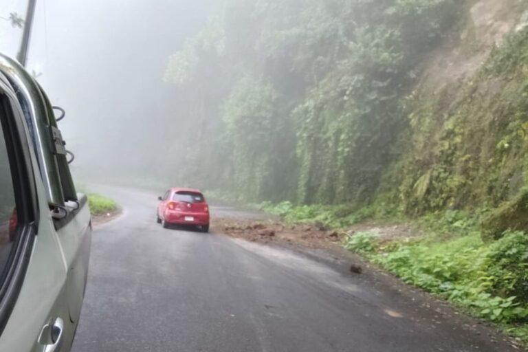 Imagen: Halcones de Tlanchinol alertan sobre derrumbes en carreteras