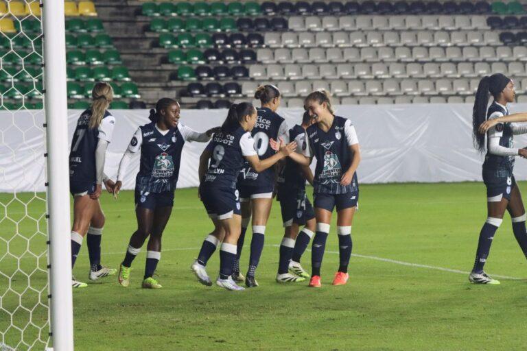 Imagen: Les cortan el Chorrillo: Tuzas golean a panameñas, en debut en Concachampions femenil