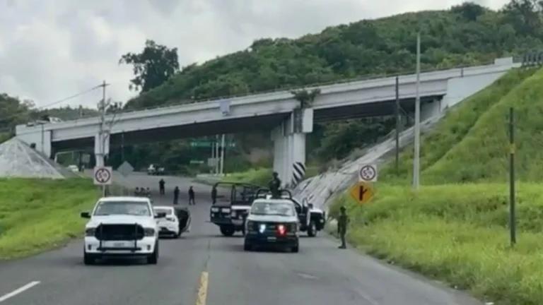 Imagen: Hallan cuerpos desmembrados esparcidos en una carretera de Veracruz