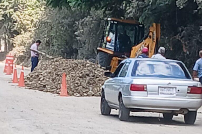Imagen: Cierran carretera estatal Huejutla-Santa Cruz por obra de rehabilitación