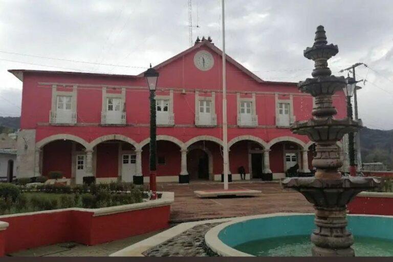Imagen: Aprueba Cabildo de Xochicoatlán un comodato con la Oficialía Mayor