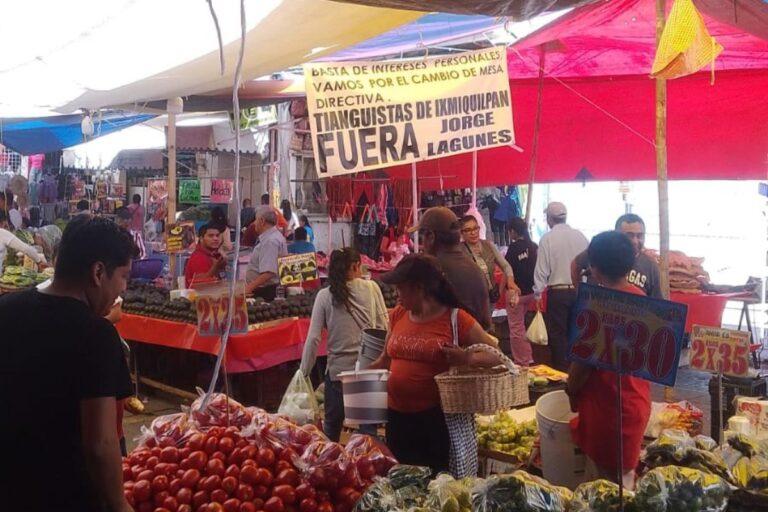 Imagen: Tianguistas de Ixmiquilpan exigen salida de su dirigente