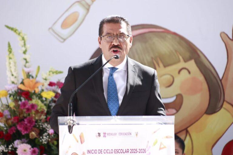 Imagen: Líder del SNTE dice respaldar a agremiados que también son servidores públicos
