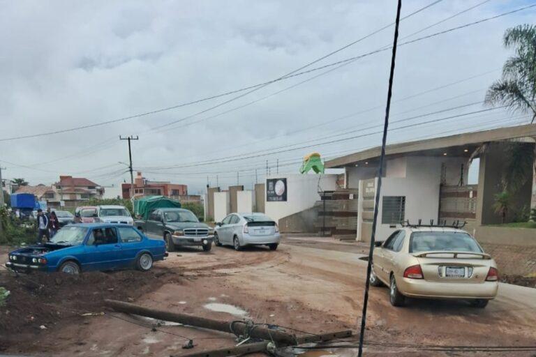 Imagen: Tulancingo: Alumnos piden mejorar el acceso al plantel del Cecyteh