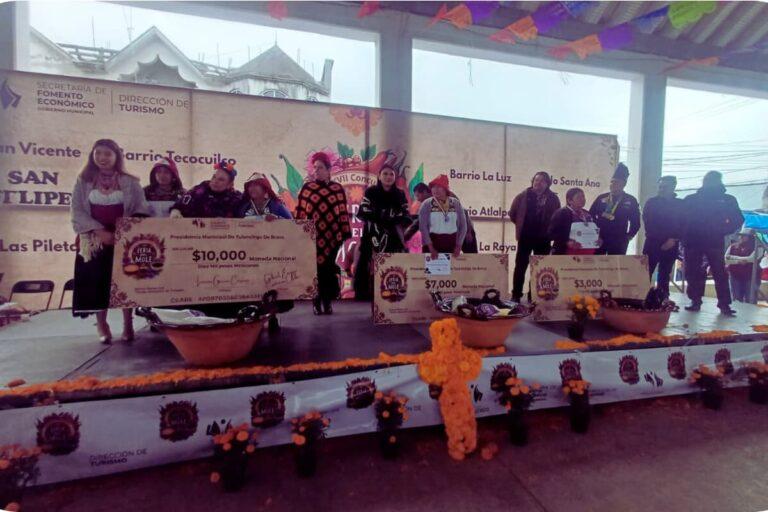 Imagen: Orgullo y sabor: mujeres indígenas se coronan en el Concurso del Mole en Santa Ana Hueytlalpan