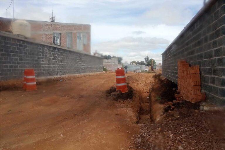 Imagen: En Tulancingo construyen fraccionamiento sobre un canal de riego, ¿cómo y a quiénes?  
