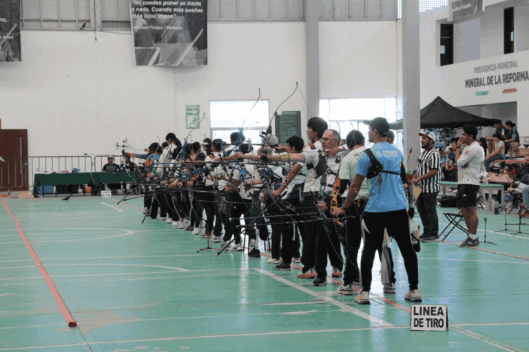 Imagen: Los campeones del Estatal Bajo Techo 2025 brillan en Mineral de la Reforma