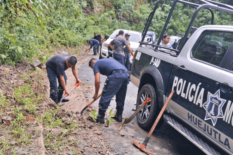 Imagen: Entre el riesgo y la vocación: así viven su labor los policías de Huejutla