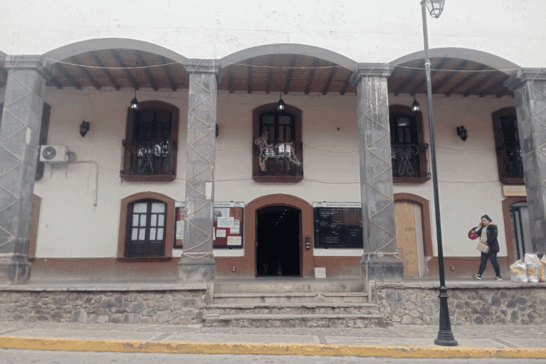 Imagen: Pendiente, la resolución de una denuncia por “moches” para obras en Omitlán de Juárez