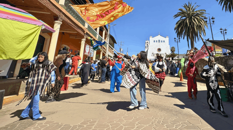 Imagen: Tianguistengo celebra con alegría su tradicional Carnaval 2026