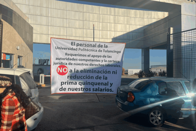 Imagen: Trabajadores de la UPT, en Tulancingo, niegan haber realizado paro de labores