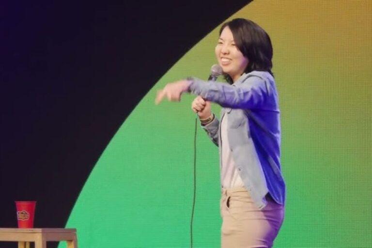 Imagen: ¿Plan en Pachuca? Emi Vada trae su stand up “En Audio Latino”