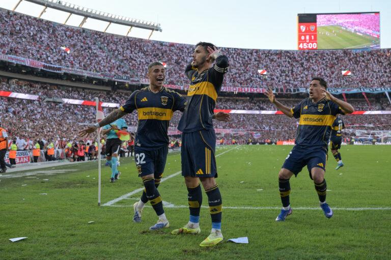 Imagen: Boca Juniors no se achica en el Monumental y gana el Superclásico