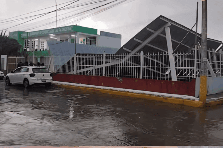 Imagen: Actopan: Colapso de la techumbre de canchas afecta a los usuarios