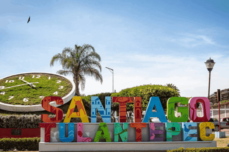 Imagen: Pobladores de Santiago Tulantepec señalan contaminación de una granja