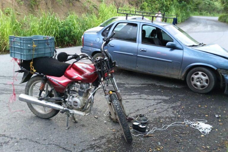 Imagen: Fuerte accidente en la carretera Huejutla-Santa Cruz