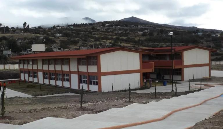 Imagen: ¿Cómo se intoxicaron los alumnos del CECyTEH Mineral del Chico?