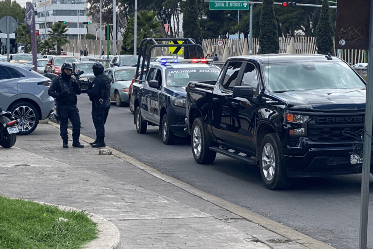 Imagen: Pachuca: Así detuvieron a sujetos armados, a bordo de camionetas de lujo