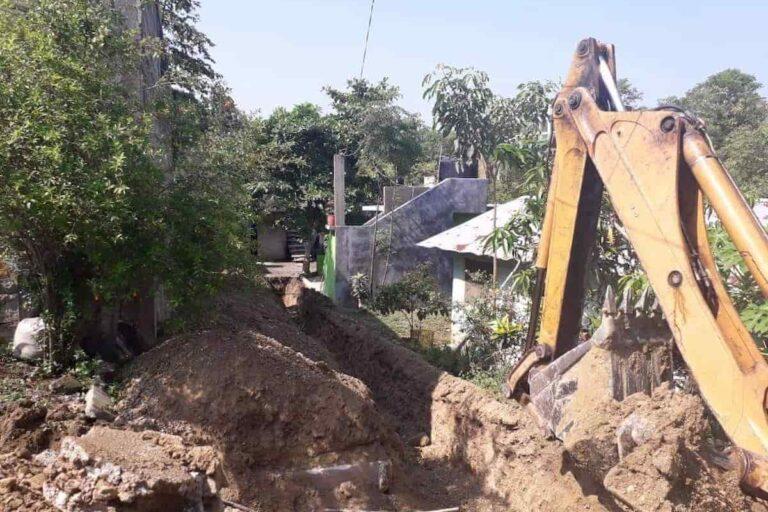 Imagen: En Huejutla, se quedaron sin agua 10 colonias debido a rotura de tubería