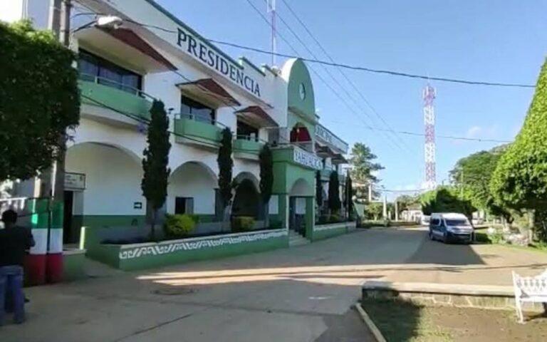 Imagen: Funcionarios de Yahualica fueron liberados tras ser retenidos tres días; esta fue la condición