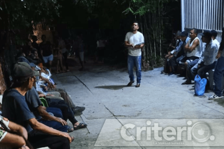 Imagen: Líderes comunitarios acusan a presidenta de Calnali de incumplir acuerdos
