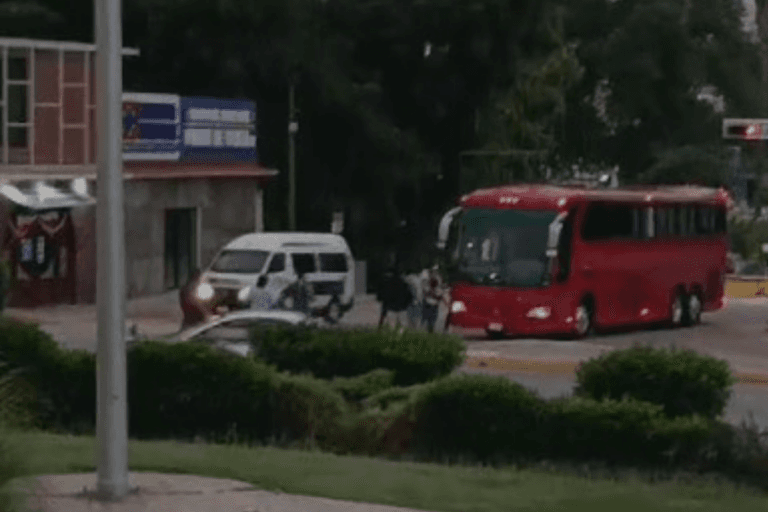 Imagen: Reportan disparos tras llegada de grupo de choque a Cruz Azul, Hidalgo: Suspenden clases