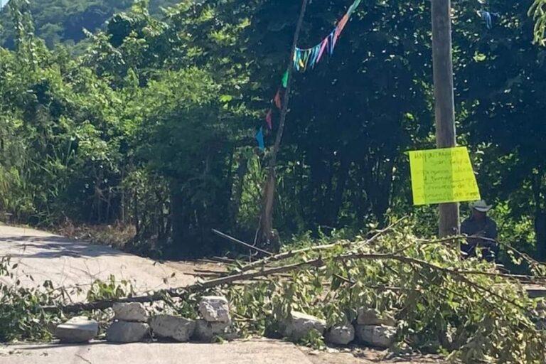 Imagen: Bloqueo en carretera de San Felipe Orizatlán causa caos vial; te contamos por qué se manifiestan