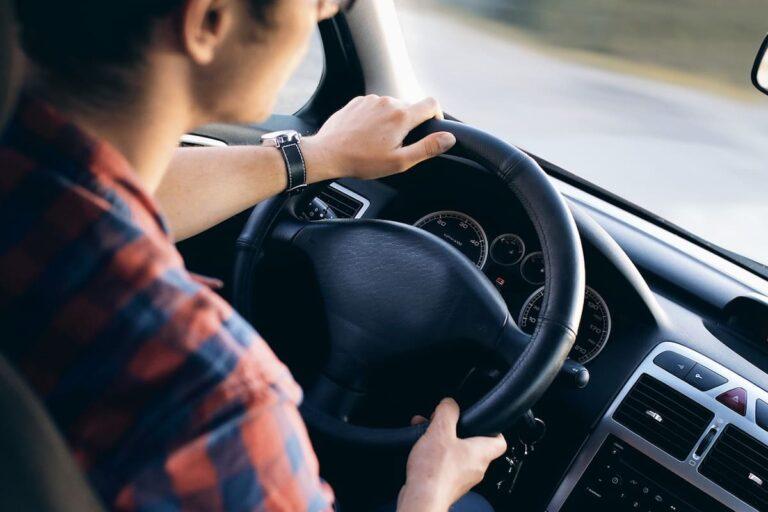 Imagen: El Icathi Hidalgo te enseña a conducir autos a través de este curso. ¡Quedan pocos lugares!