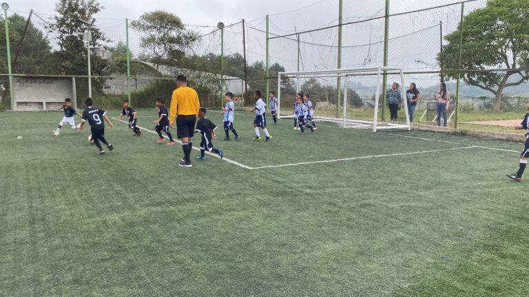 Imagen: Denuncian estafa con una escuela de futbol, en Tlanchinol