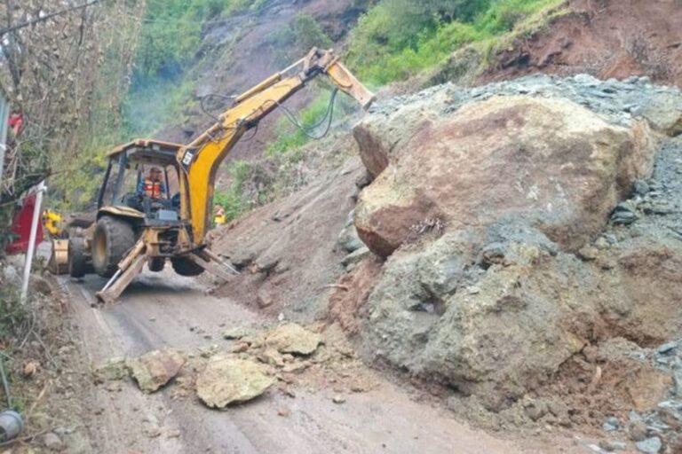 Imagen: ¿Cómo van los trabajos para la liberación de la carretera Molango-Xochicoatlán tras los derrumbes? Aquí te decimos.