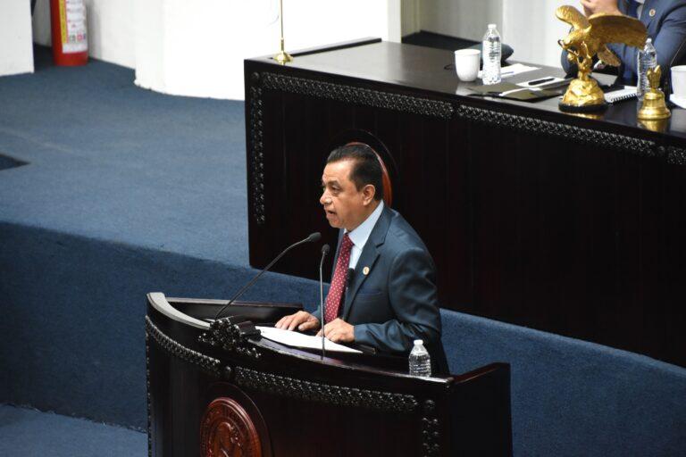Imagen: Andrés Velázquez presenta iniciativa para incluir el derecho a la paz en la Constitución de Hidalgo