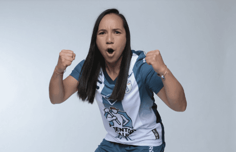 Imagen: ¡Habrá Charlyn para rato! Se ve cinco años más en el futbol y, posteriormente, como directiva