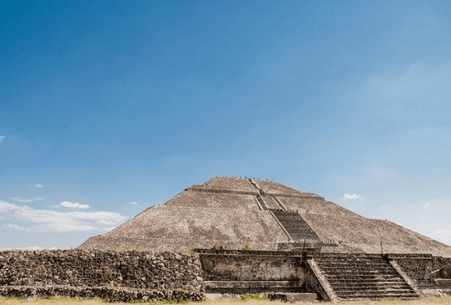 Imagen: Teotihuacán: turista pierde la vida al descender de la Pirámide del Sol