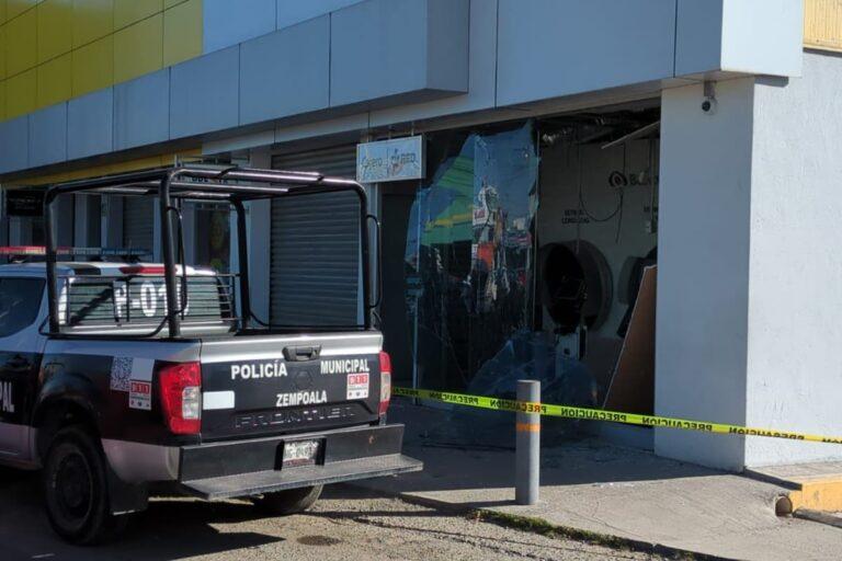 Imagen: Explosión en banco Azteca de Zempoala: Policía investiga el hecho