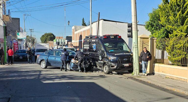 Imagen: Pachuca: ambulancia de la policía estatal involucrada en choque