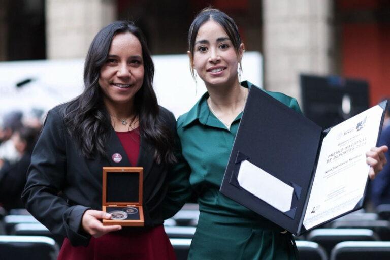 Imagen: Histórica: Charlyn Corral, primera futbolista en recibir el Premio Nacional del Deporte