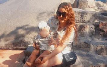 Imagen: Mujer y su hija, de un año, son encontradas muertas