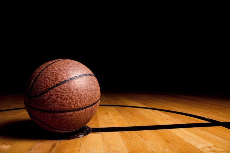 Imagen: Estudiante del CECyTE Ixmiquilpan fallece durante un juego de basquetbol