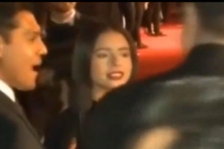 Imagen: Ángela Aguilar reacciona y se enoja tras ser confundida con su prima Majo en evento público