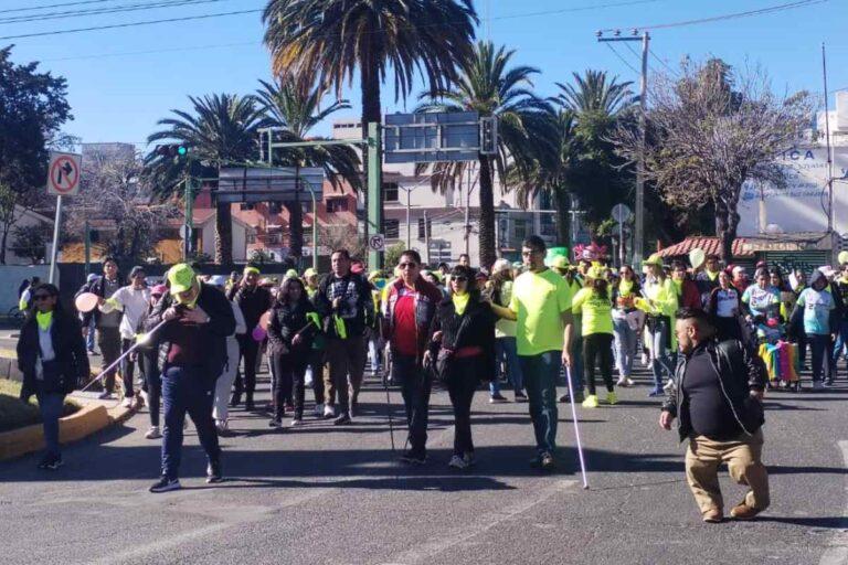 Imagen: Pugnan por la inclusión de personas con discapacidad; recorren las calles de Pachuca