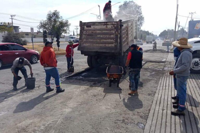 Imagen: Bachean las calles de Tizayuca; estas son las zonas más afectadas por las zanjas